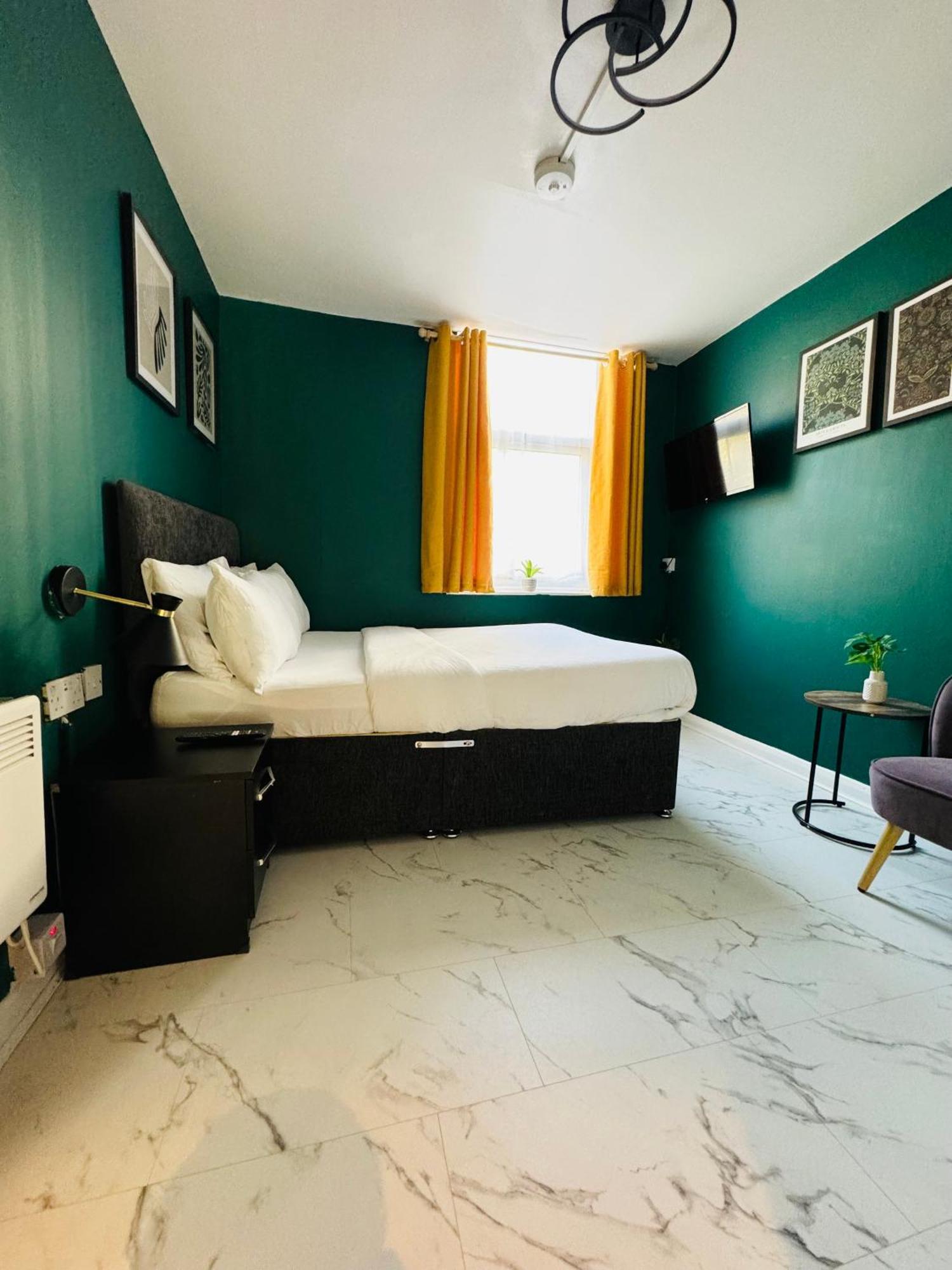 Private Studio Flat In City 1190 Londen Buitenkant foto
